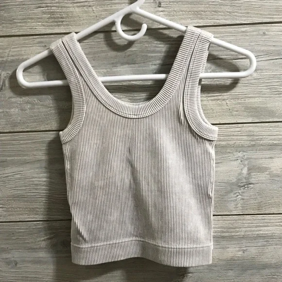 BN Zenana Outfitters Ribbed, Padded, Cropped Brami - Picture 2 of 8